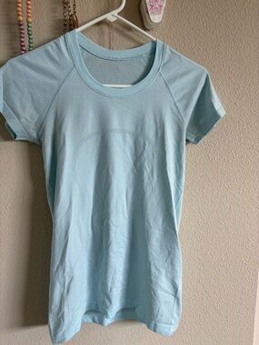 lululemon athletica Light Blue Short Sleeve Performance Tee